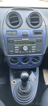Ford Fiesta benzin 2008 - 8