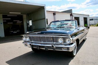 1964 Ford Galaxie 500 XL Convertible - 8
