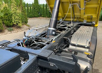 Mercedes-Benz AROCS 3248 8x4 - třístranný sklápěč - 8