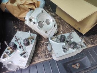 Praga V3s sklápěč s hydraulickou rukou 3001 - 8