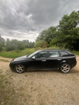 Alfa Romeo 159 1.9jtd - 8