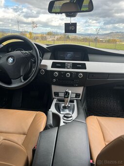 BMW Řada 5 E61 530i 200kW Facelift Kůže Navi Xenony 2x ALU - 8