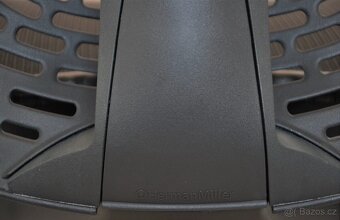 Kancelářská židle Herman Miller Mirra Triflex - 8
