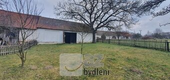 Prodej chalupy 83 m2, pozemek 1066 m2 Radenín-Kozmice okr. T - 8