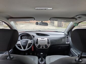 Prodám Hyundai i20 - 8