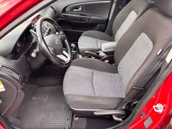 Kia Ceed kombi 1,6 CRDi 85 kW, koup.v ČR - 8