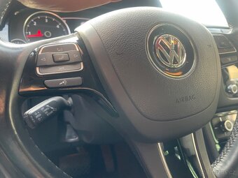 Volkswagen touareg 3.0tdi 180kw 2012 - 8
