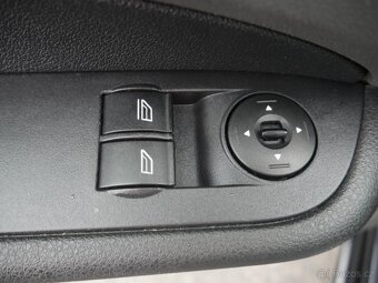 Ford Fiesta 1.25 i , 44 kW benzín, 2014 - 8