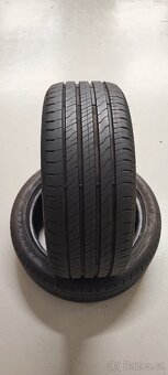 1ks 225/45/17 Goodyear Efficient Grip, DOT 0523, 7.8mm. - 8