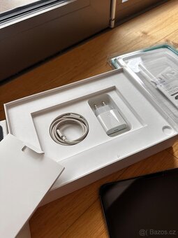 iPad Air M1 256GB Cellular 2023 - 8