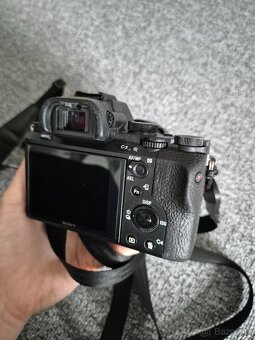 Sony A7 II Full-Frame + hodně příslušenství - 8