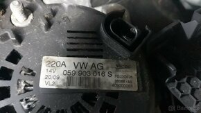 VW Touareg 3,0TDi R Line ,176Kw od 2007 na Díly - 8