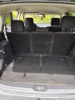 Toyota Corolla verso 2.2 - 8