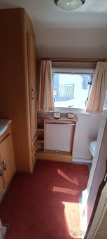 Karavan s koupelnou - 8