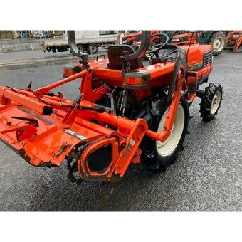 Malotraktor Kubota - 8