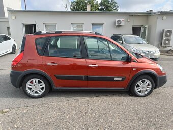 Renault Megane Scenic 1.5 dci 78 kW - 8
