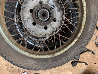 1. Kolo Jawa/čz 3,25 16 - 8