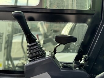 Minibagr XTM X10S PRO 2025 s kabinou - 8