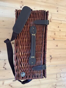 Proutěný piknikový koš pro 4 osoby - 8