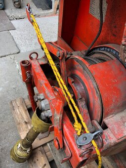 Naviják za traktor Fransgard V 4000 rohatka západka .. - 8