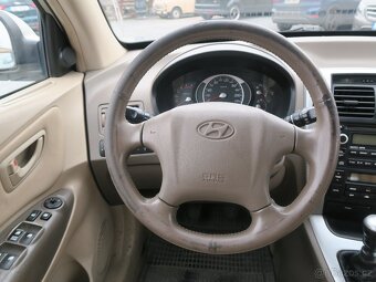Hyundai Tucson 2.0 CRDI 103 kW 4X4 - 8