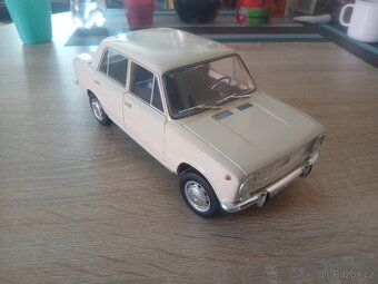 Lada 1200 Vaz 2101 ziguli 1:18 IST - 8