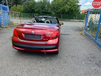 Peugeot 207CC 1.6i 16v - 8