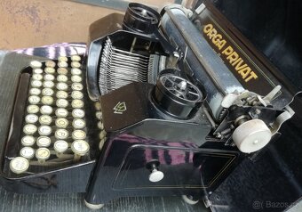 Psací stroj ORGA PRIVAT - 8
