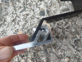 prodám střešní háky pro FV panely - 8