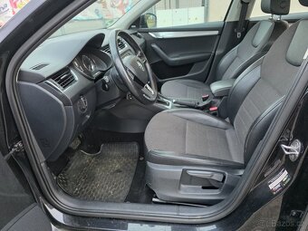 ŠKODA OCTAVIA 2.0TDI 110KW ELEGANCE DSG - 8