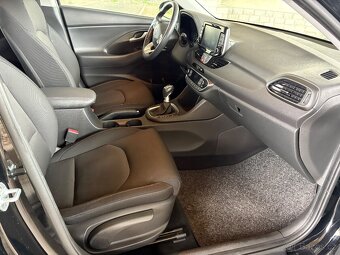 Hyundai i30, 1.6 CRDI 100kw, 1.majitel. - 8
