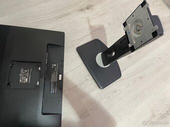 Monitor Dell P2213t - 8