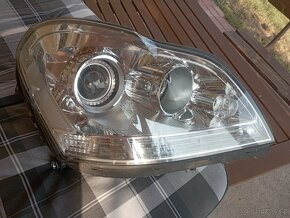 MERCEDES BENZ GL X164 XENON PRAVÝ JAK NOVÝ HELLA - 8