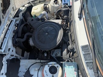 BMW e30 316 rok 1987 - 8