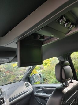 Lancia Voyager 2,8L CRD - 8
