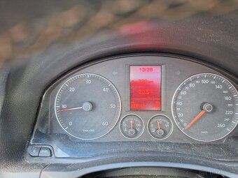 VW EOS 2,0 TDI 103 kw - 8