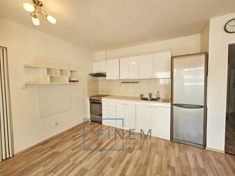 K pronájmu podkrovní byt 2+kk, 47 m2 – Zeměchy u Kralup nad - 8