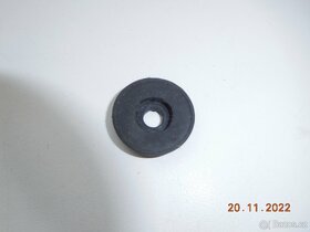 Gramofonové nožičky - 8