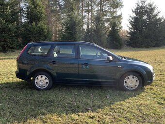 Ford Focus 1,6 74 kW - 8
