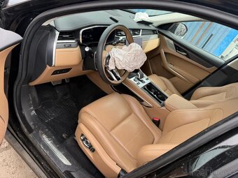 Jaguar F-Pace P400e 2022 - 8