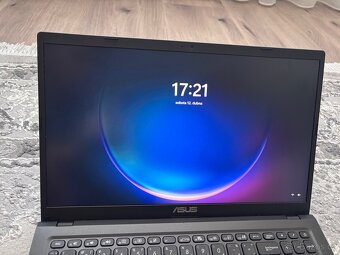 ASUS - 8