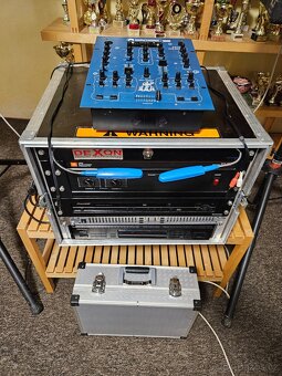 Zvuková aparatura – JBL 6230 - 8