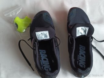 Bezecke tretry NIKE vel.37,5 - 8
