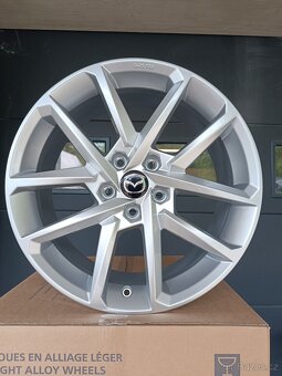 5x114.3 R18 - 8