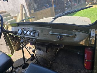 UAZ 69 - 8