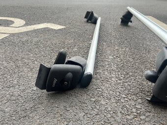 Thule Pacific 500 + příčníky Atera – střešní sada na auto - 8