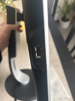 LCD monitor Philips Brilliance 235PL2ES/00 - 8