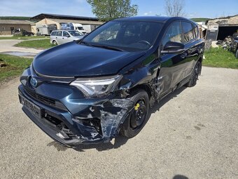 Toyota RAV4 - 8