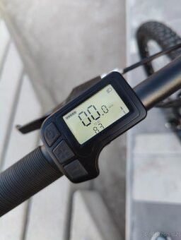 Rockrider E-ST500 (Decathlon) M na 175-185 cm kola 27,5 - 8
