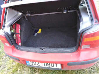 Volkswagen Golf - 8